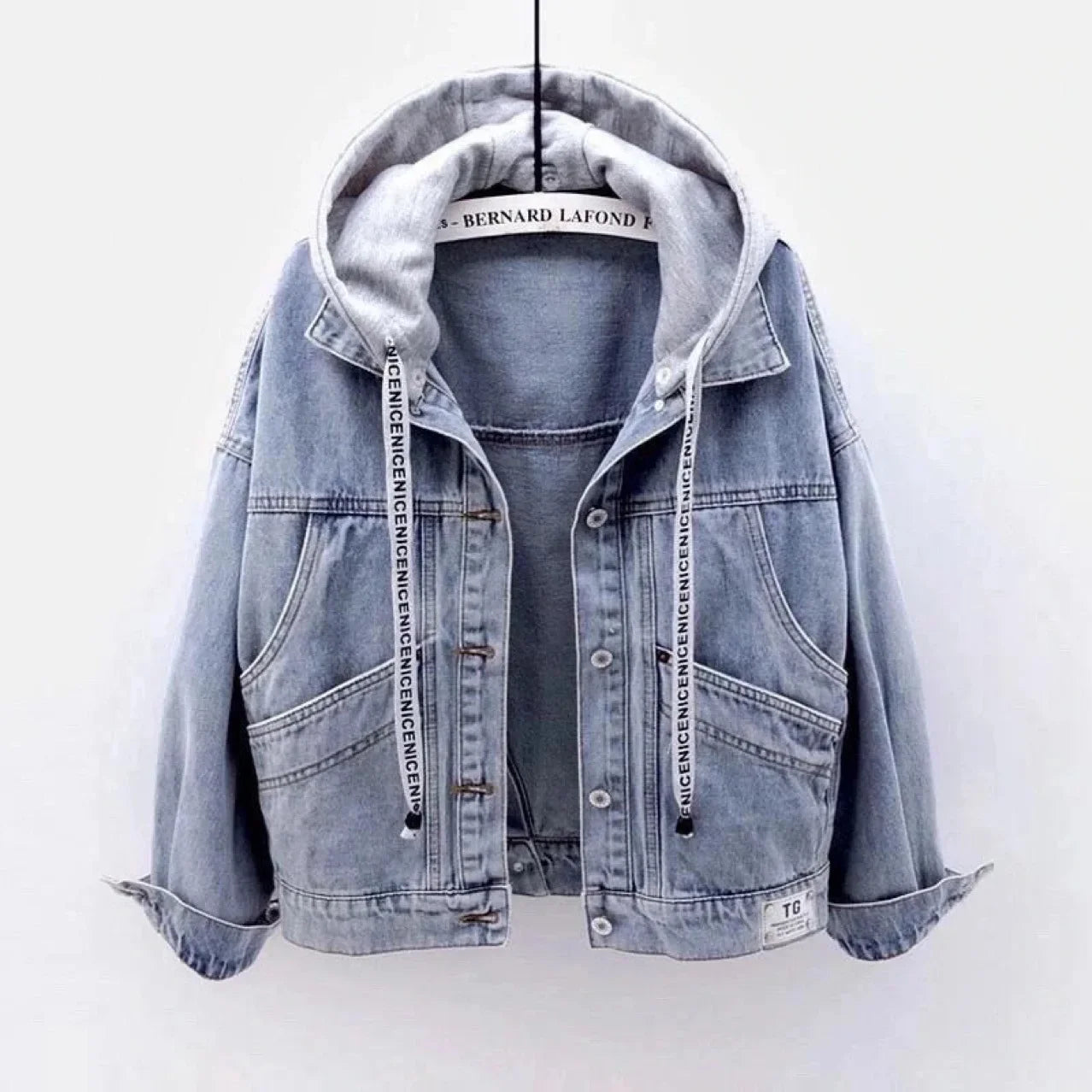 Spring Autumn Long Sleeves Hooded Women Denim Coat Jacket Korean Big Pockets Jean Jacket for Women Fashion Single-breasted Tops