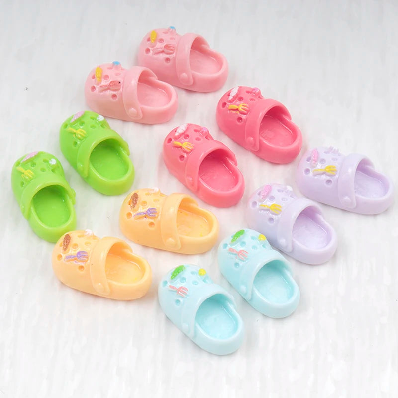 10/100Pcs Mini Crocs Realistic Slippers Resin Flatback Cabochon DIY Hair Bow Accessories Scrapbook Figurine Phone Decor Decor