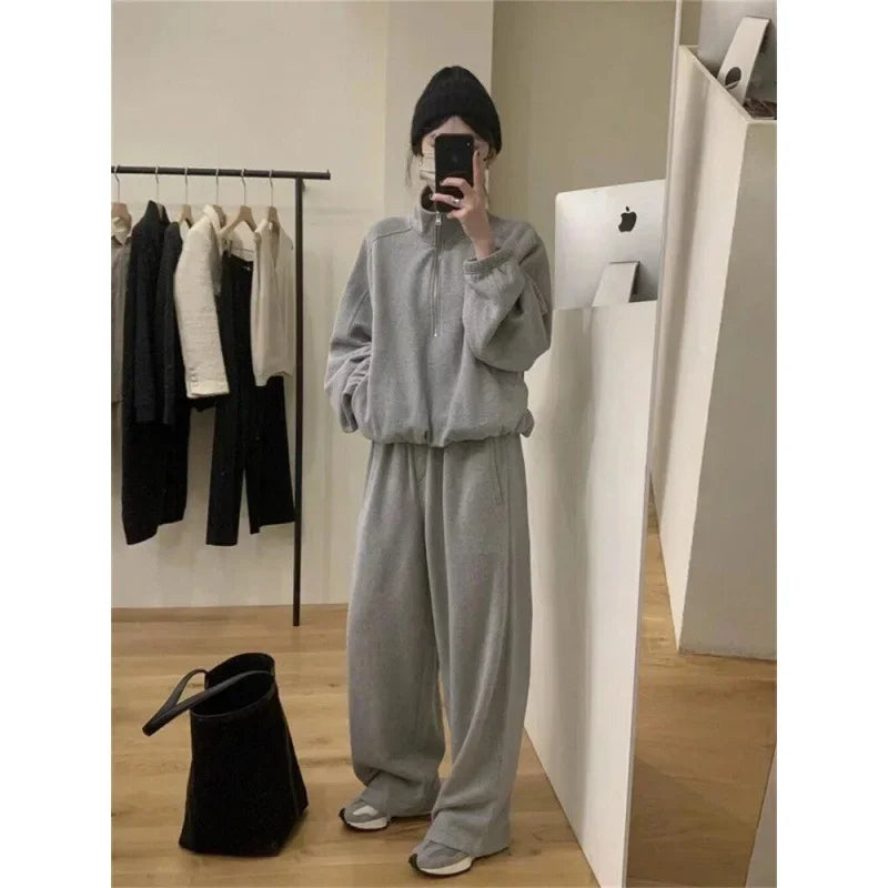 Fashionable Loose Sportswear Set for Women Casual Style Stand Collar Sweatshirt And Pants Two-Piece Suit Cotton Made in China