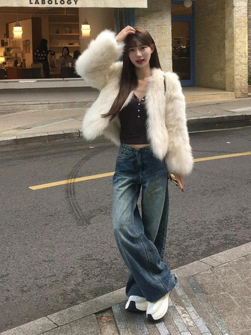 Winter 2025 Women's ort  Fur Coat Warmth Pure Color V-ne Padded Jaet Luxury Brand Lady's Clothing Faionable